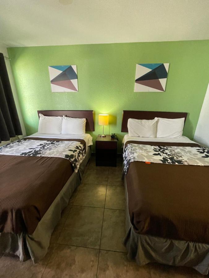 Hwy 59 Motel Laredo Medical Center Eksteriør billede